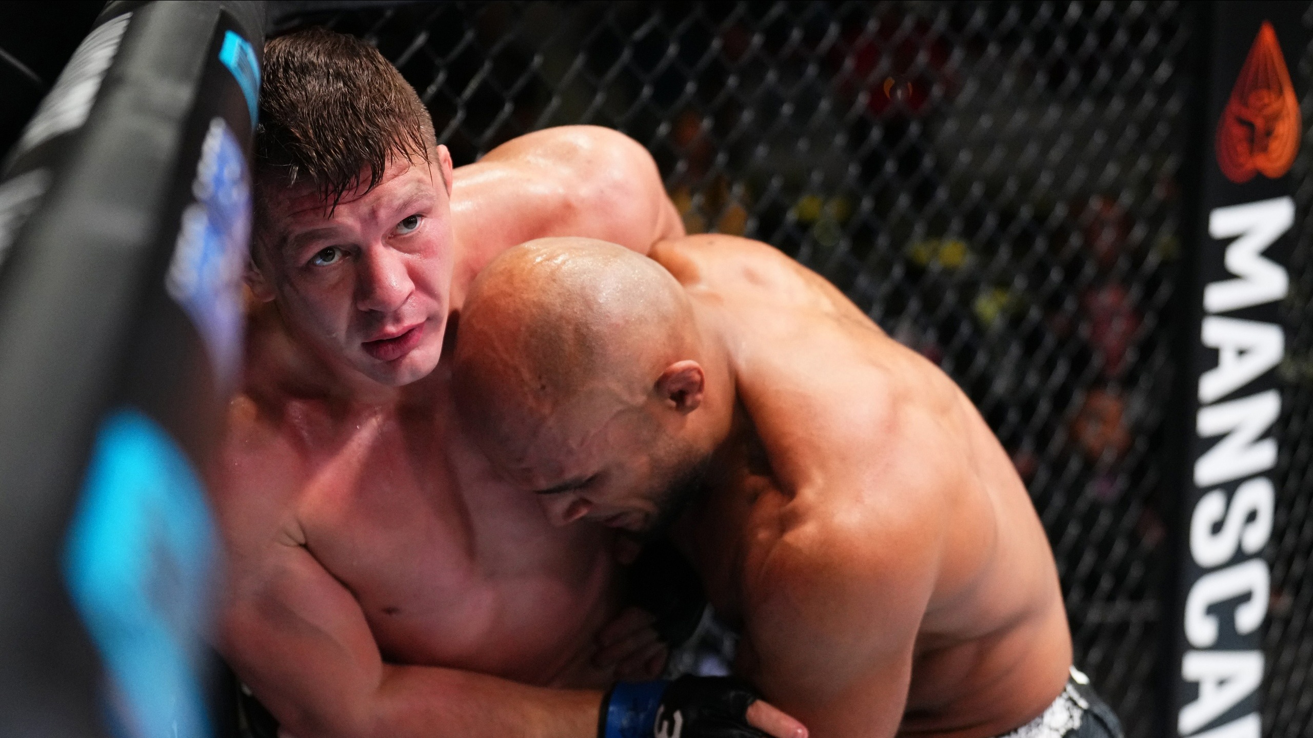 Российского бойца Тюлюлина жестко нокаутировали: итоги турнира UFC Fight Night 232