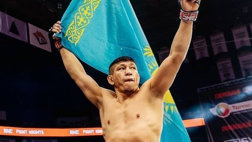 Бой Махно – Хамитов может возглавить турнир AMC Fight Nights в Казахстане
