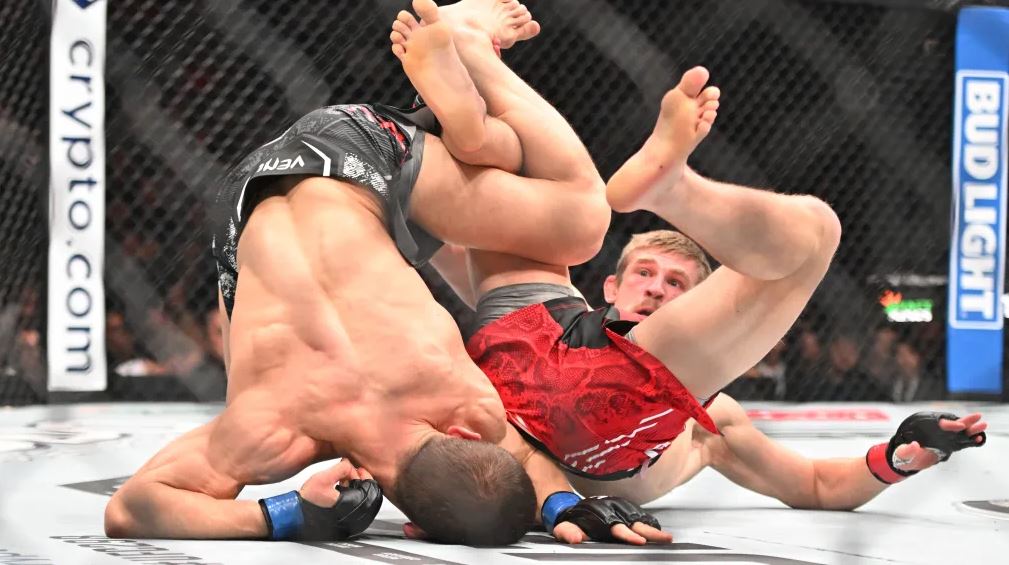 Евлоев ответил на критику Даны Уайта, назвавшего его бой на UFC 297 самым скучным