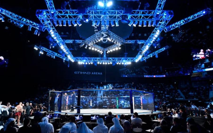 Багаутинов: самым ярким событием года получился турнир UFC 294 в Абу-Даби