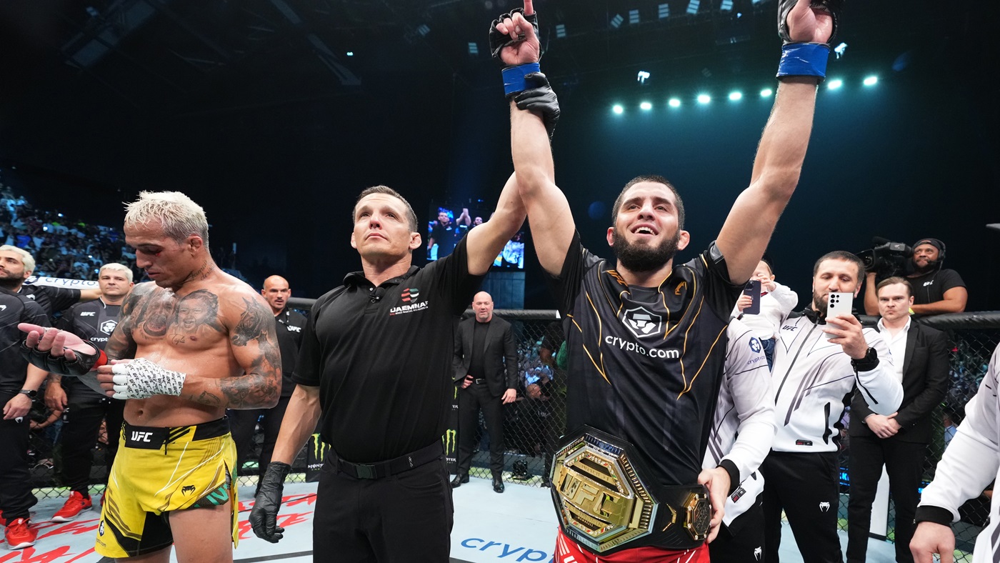 Ислам Махачев стал чемпионом UFC в легком весе