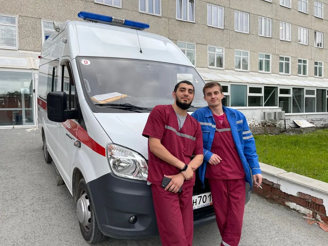Камал Гасанов совмещает кулачные бои и работу в скорой помощи