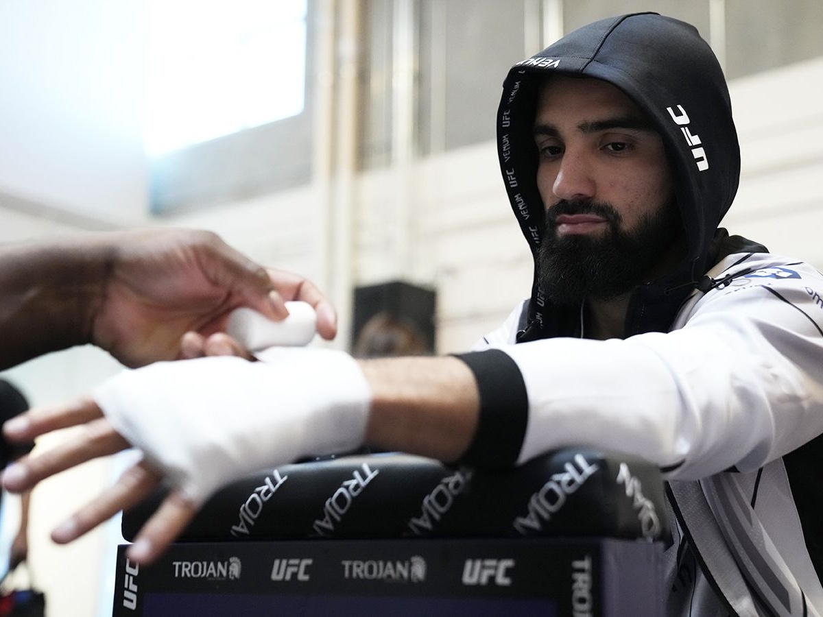 Боец UFC Асхабов заявил, что с него сняты все обвинения по делу об ограблении в Таиланде