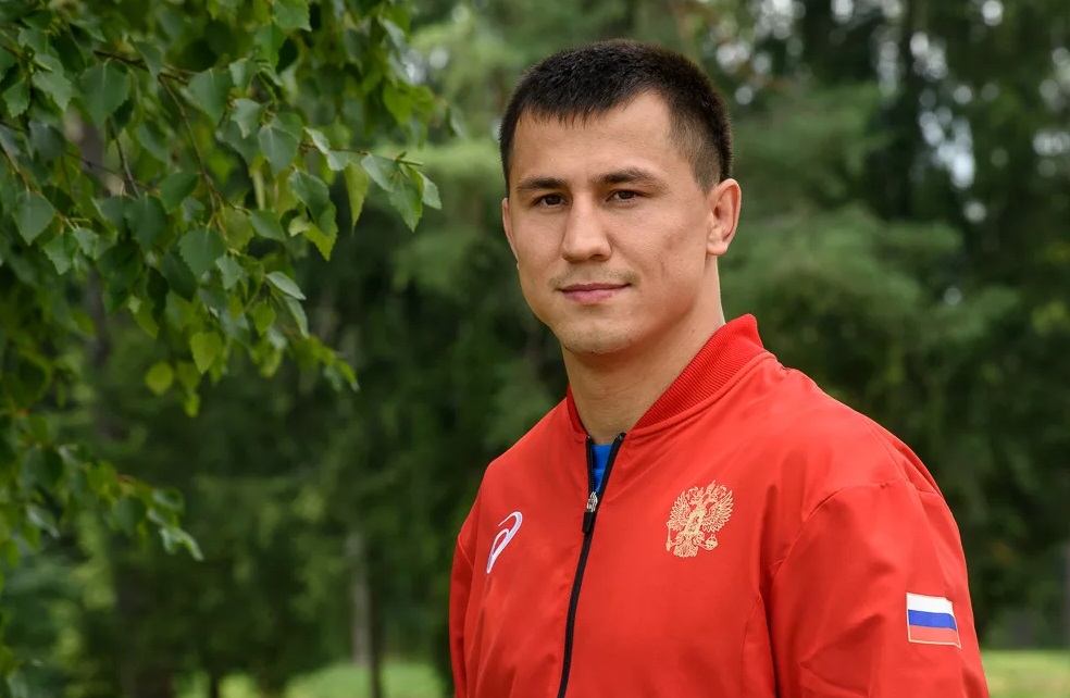 Двукратный олимпийский чемпион Власов проиграл Махмудову в лиге Поддубного