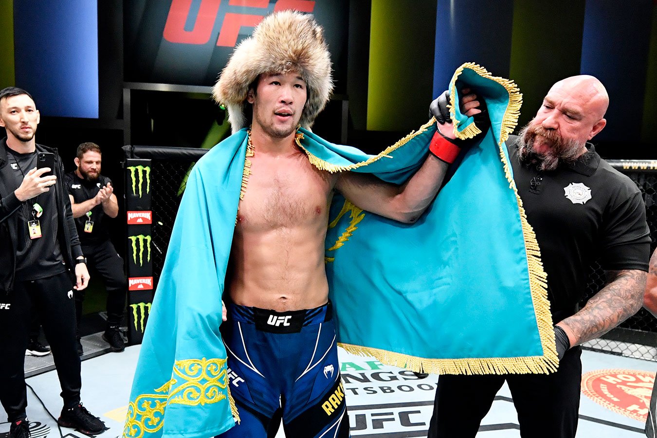 Казахстанца Рахмонова добавили в игру UFC 4