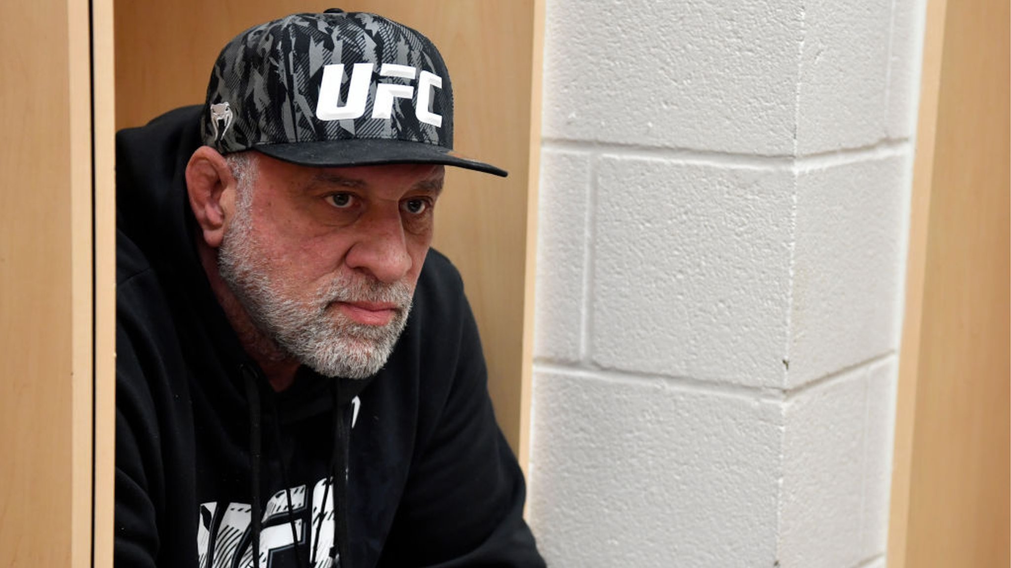Заболевшего пневмонией члена Зала славы UFC Колмана выписали из больницы