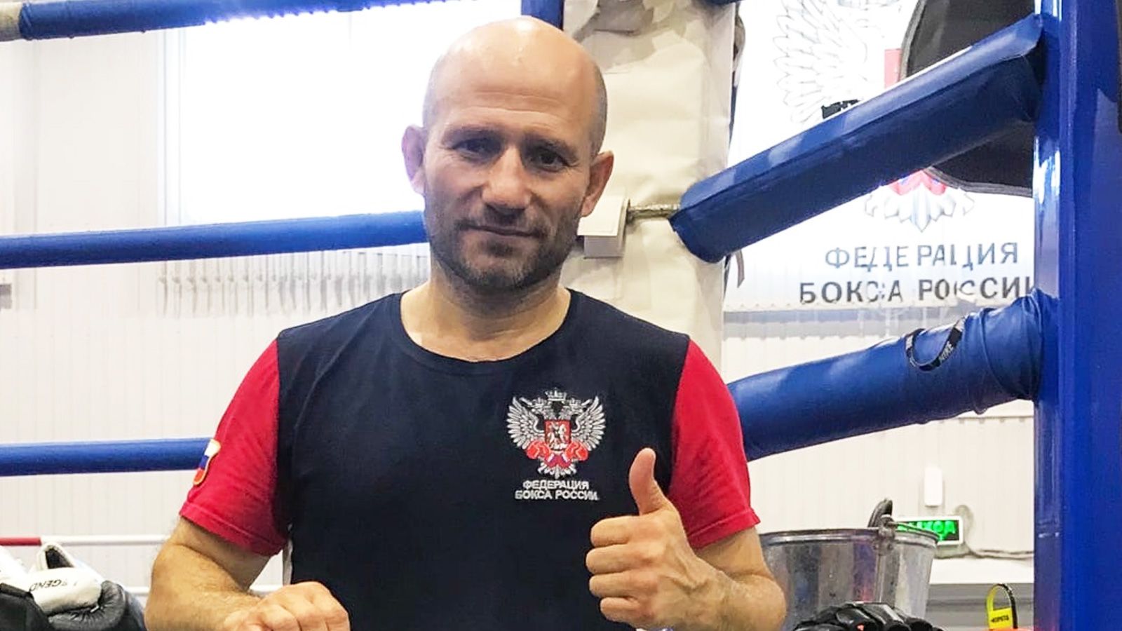 Тренер сборной России по боксу рассказал о травмах, полученных в результате спасения человека