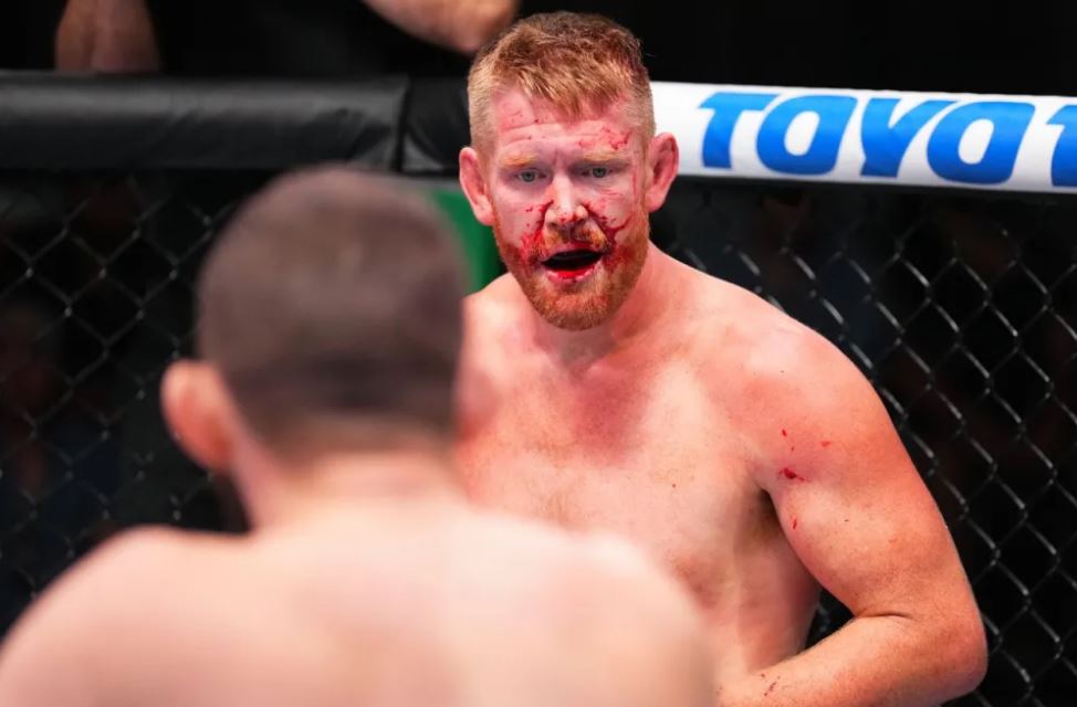 Алви получил перелом челюсти в бою против Олексийчука на UFC Vegas 59