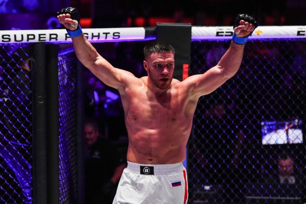 Гаджиев считает, что Немков мог бы побороться за титул UFC