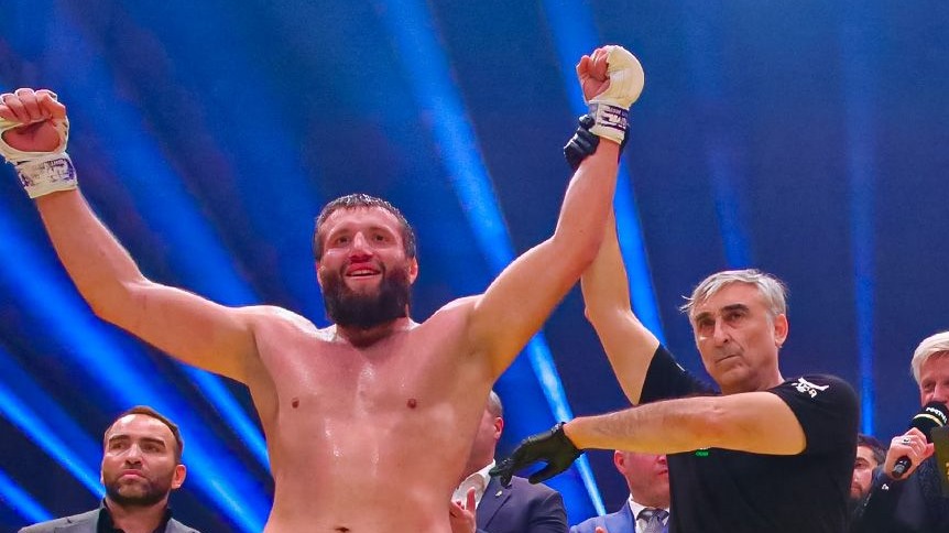 Экс-чемпион AMC Fight Nights Шуаев победил Шаколова на Ural FC 5