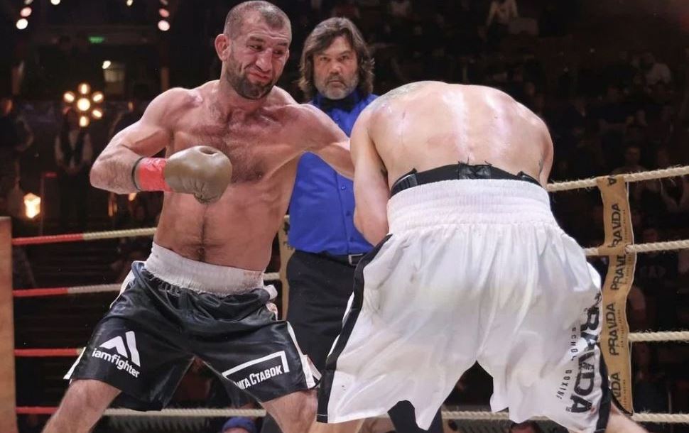Мирзаев проведет боксерский поединок с экс-чемпионом Hardcore Джуаряном