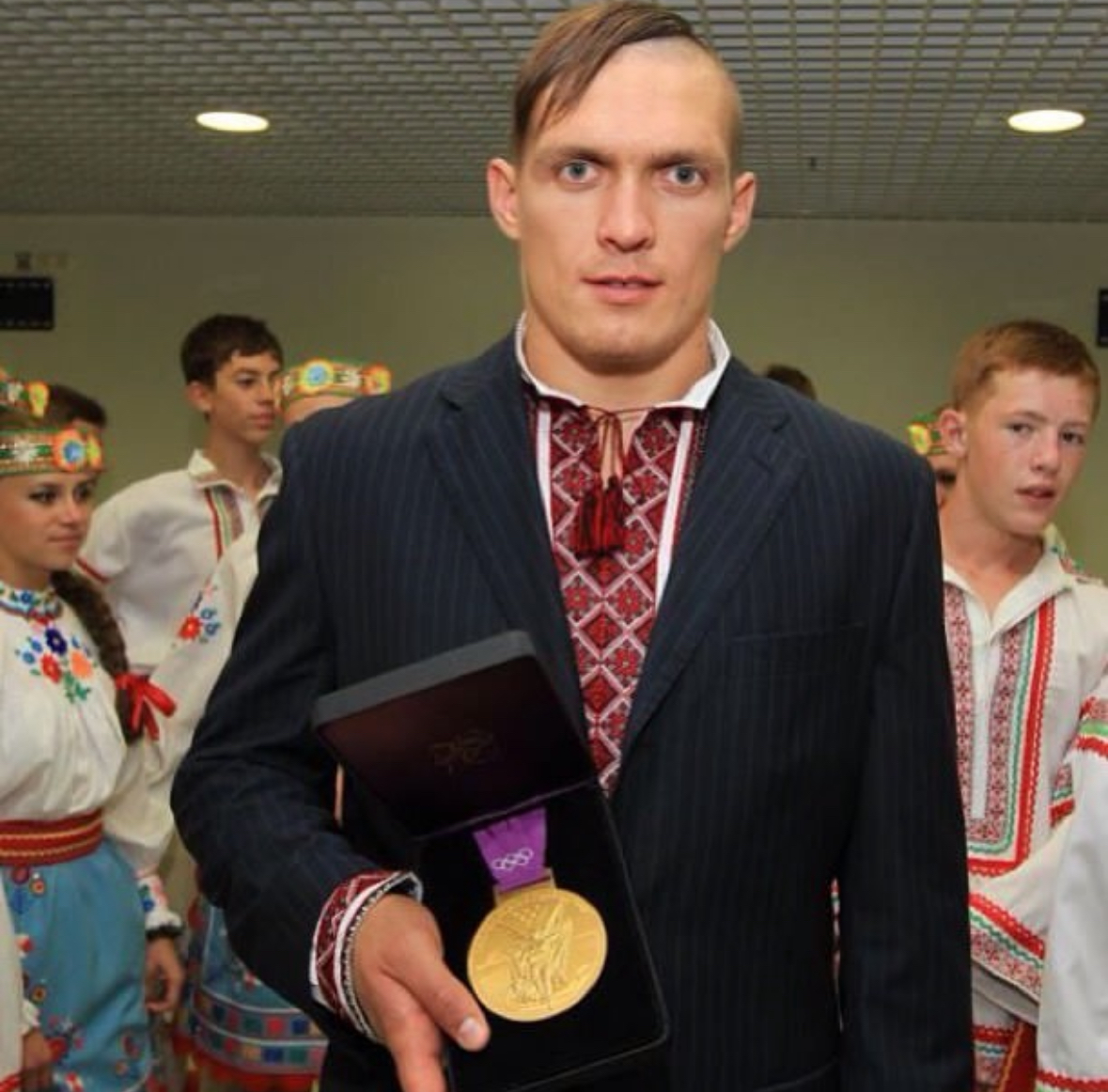 Александр Усик с олимпийским золотом