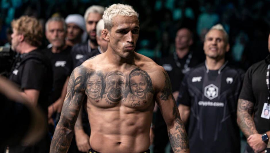 Оливейра опроверг слухи о бое с Физиевым на UFC 283 в Бразилии
