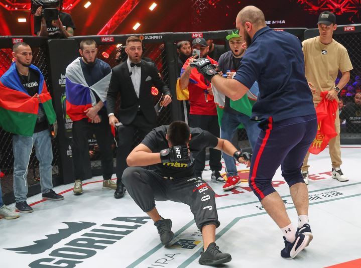 Лига Hardcore MMA оплатила операцию зрителю, получившему серьезную травму на турнире в Казахстане
