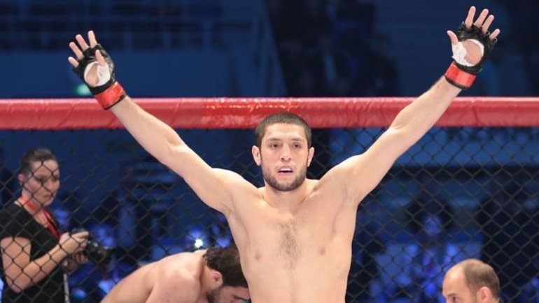 Портал MMA Fighting включил Алискерова в топ-5 лучших новичков в 2023 году