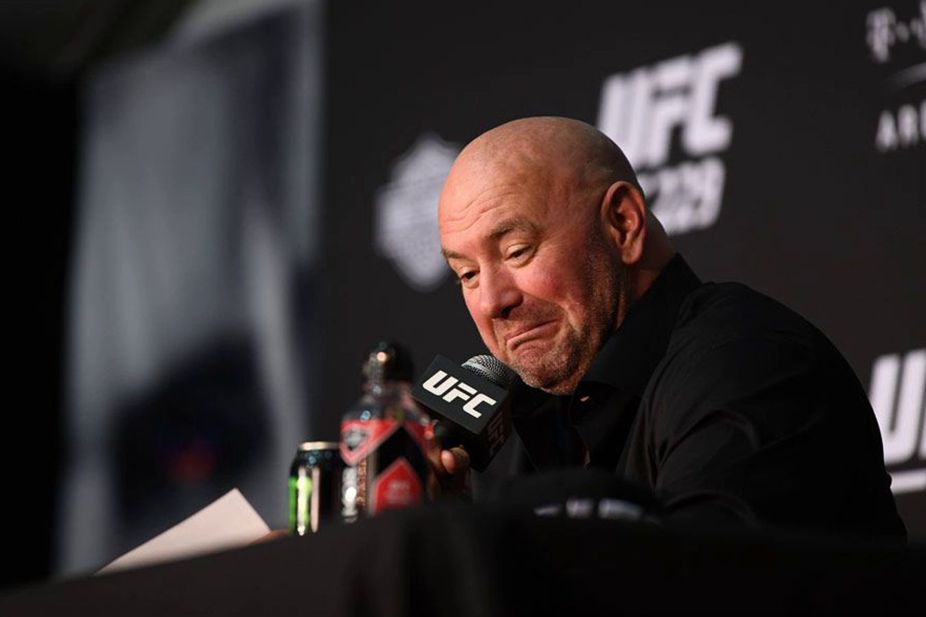 Президент UFC Уайт подтвердил, что Макгрегор исключил нескольких бойцов из TUF 31