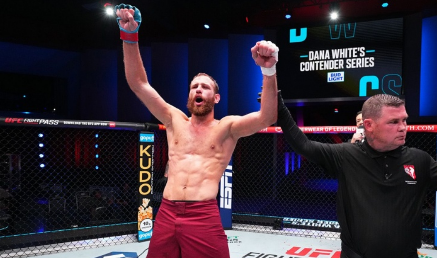 Пуляев заявил, что попал на Dana White's Contender Series благодаря Шлеменко