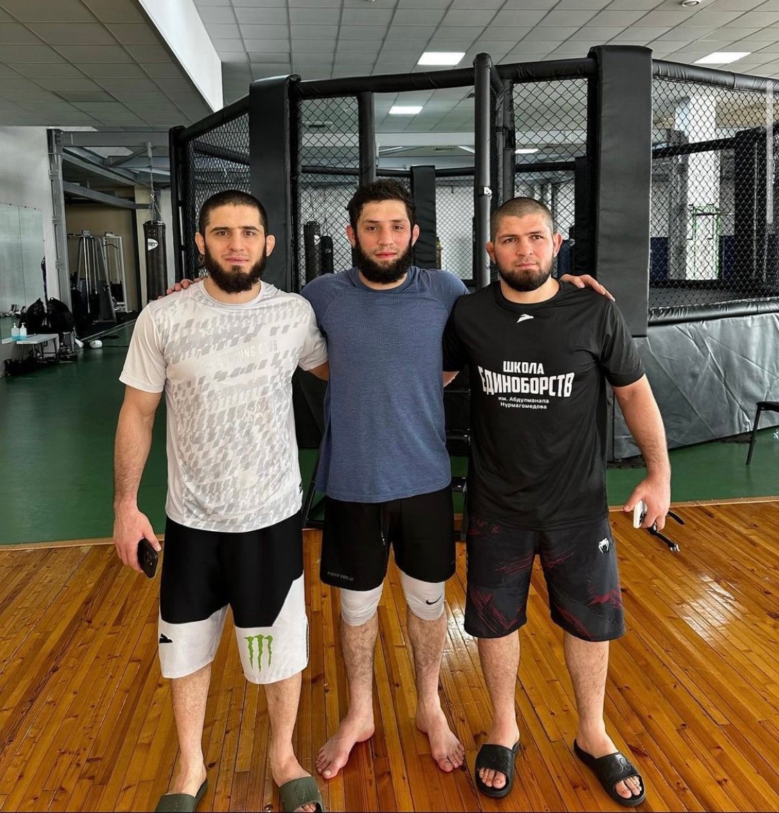 Ислам Махачев, Икрам Алискеров и Хабиб Нурмагомедов