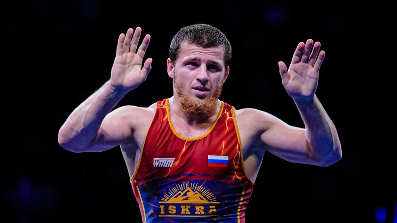 Чемпион мира по борьбе Усманов: украинцам разрешили не жать руки россиянам