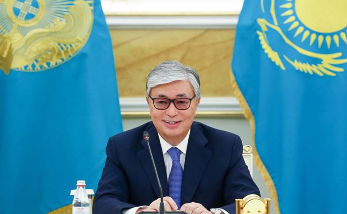 Президент Казахстана Токаев поддержал Головкина после поражения от Канело