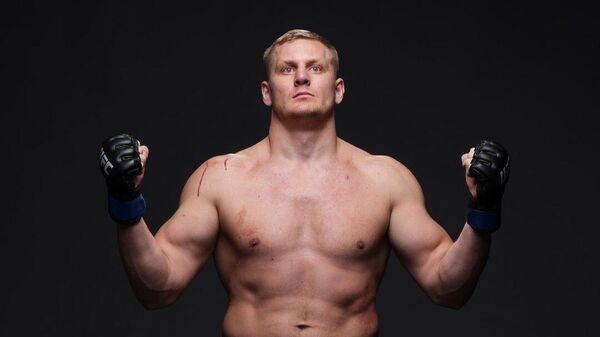 Шлеменко считает, что у Павловича один из самых мощных ударов в UFC