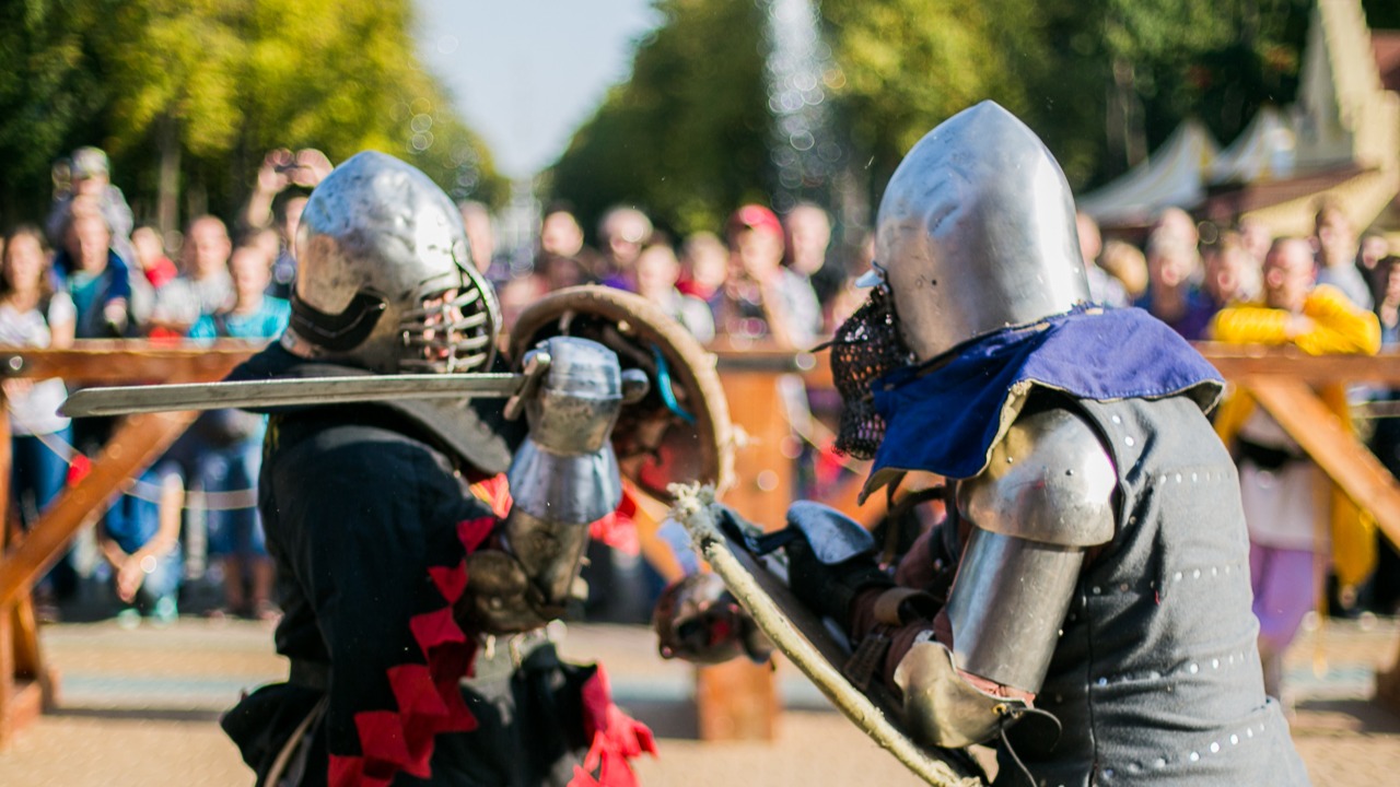 В Госдуме РФ предложили признать средневековый исторический бой официальным видом спорта