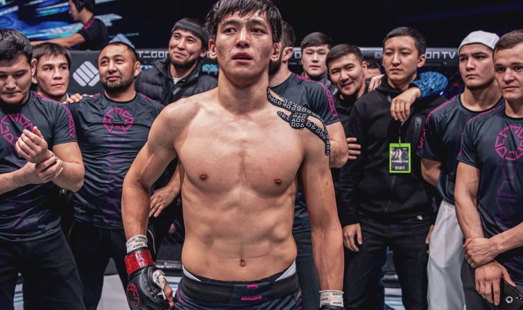 Дебютант UFC из Казахстана Максум: Жумагулов дал мне советы, как победить Нэма
