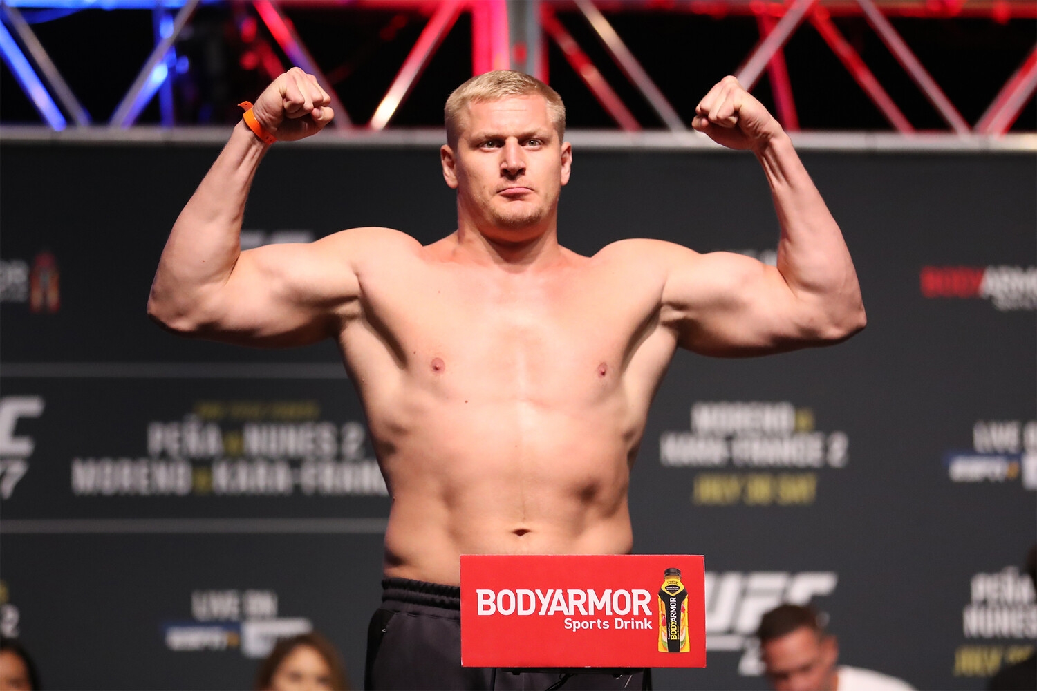 Дос Сантос: Павлович станет звездой UFC и будет доминировать в тяжелом весе