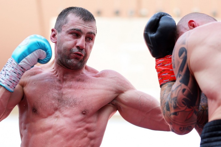 Украинский боксер Гвоздик заявил, что попытается нанести ущерб россиянину Биволу на ринге