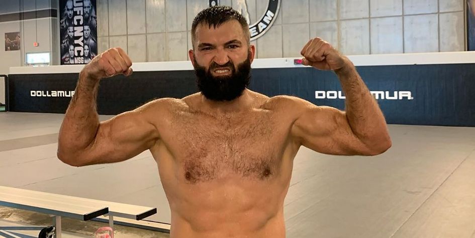 Орловский рассчитывает победить нокаутом на турнире UFC 3 июня
