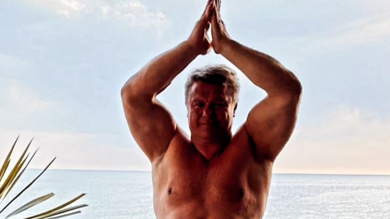 56-летний Тактаров продемонстрировал актуальную физическую форму