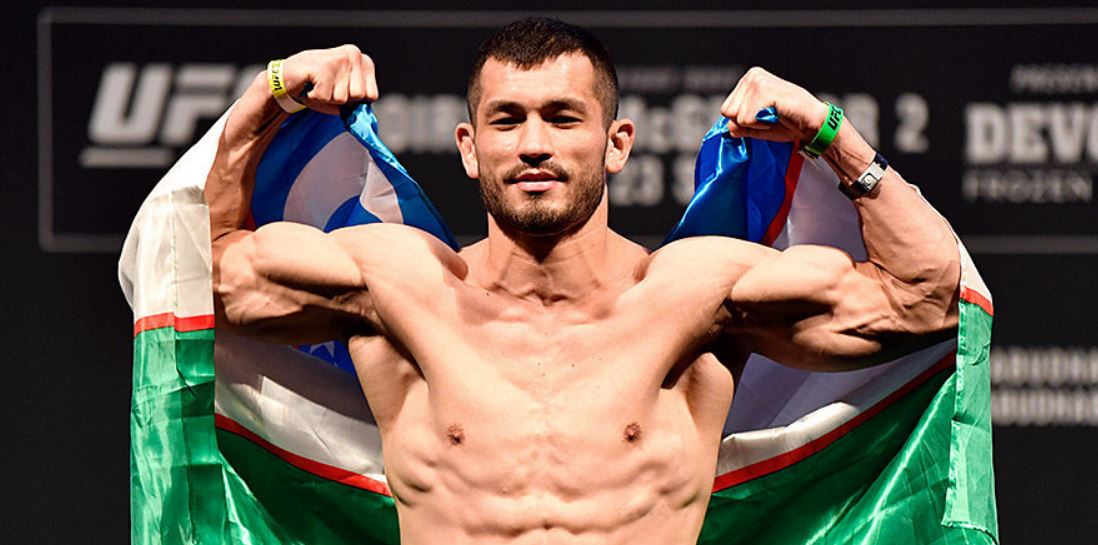 Узбекский боец Мурадов сообщил об увольнении из UFC