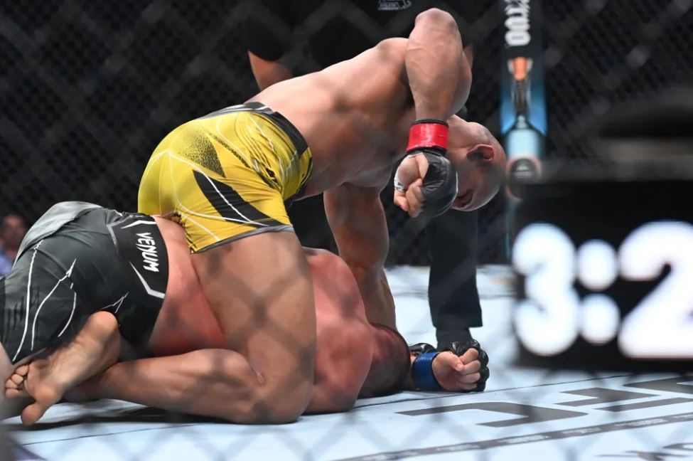 Родригес нокаутировал Тюлюлина в первом раунде на UFC 292