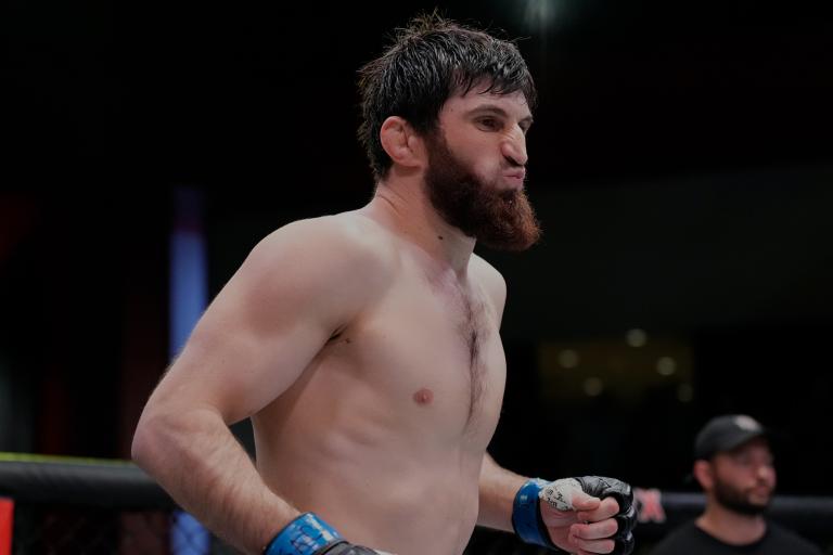 Анкалаев опроверг свои слова о том, что покинет UFC