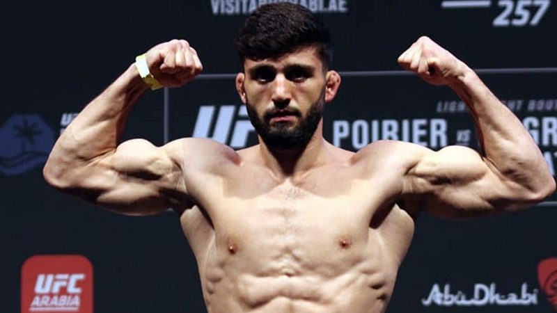 Царукян рассказал, кто из топовых бойцов UFC отказался от поединка с ним