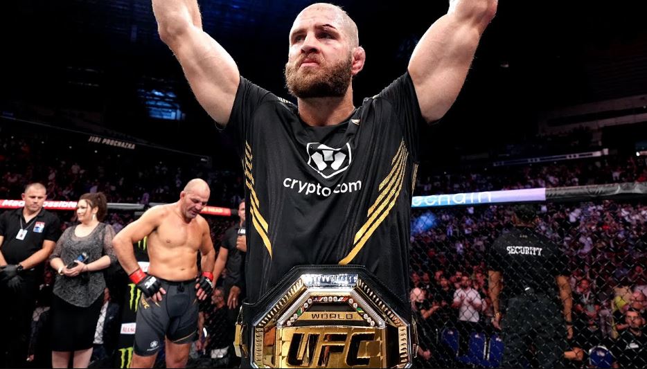 Гаджиев заявил, что экс-чемпион UFC Прохазка не интересен ему как боец
