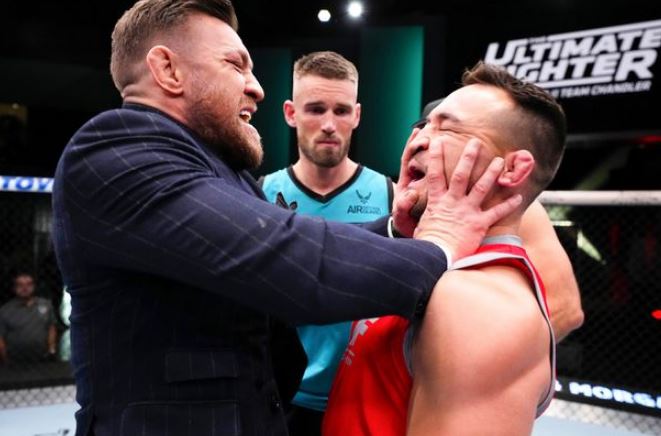 Экс-чемпион UFC Макгрегор обнадежил фанатов на фоне слухов об отмене боя с Чендлером