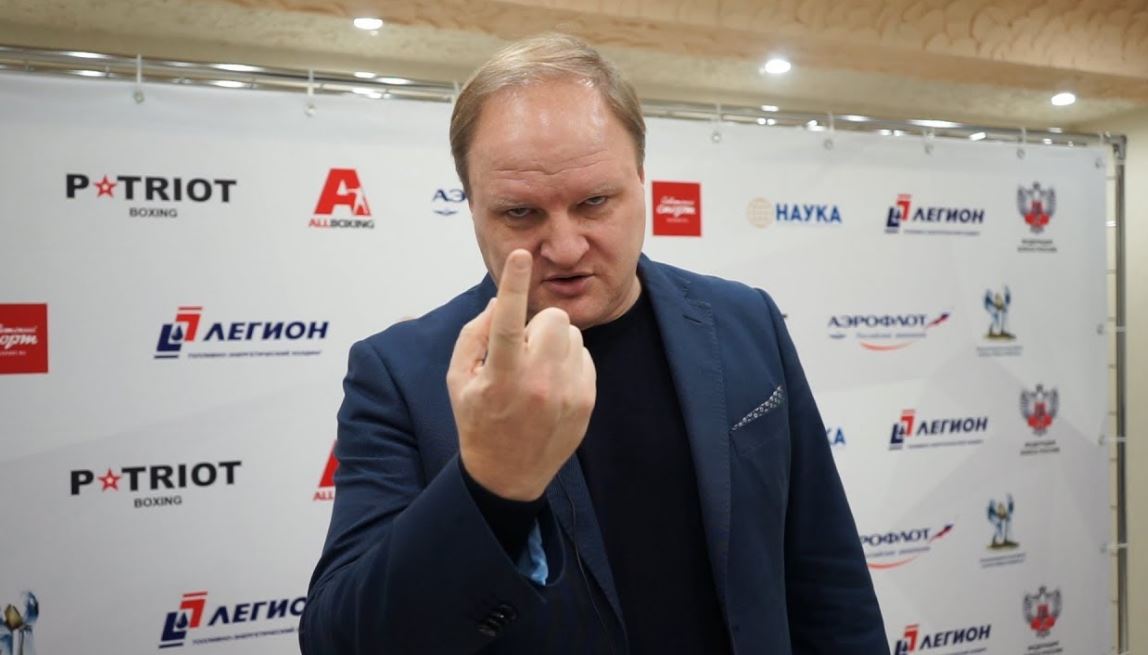 Хрюнов предлагал доплатить Штыркову миллион за выход на бой с Мохнаткиным