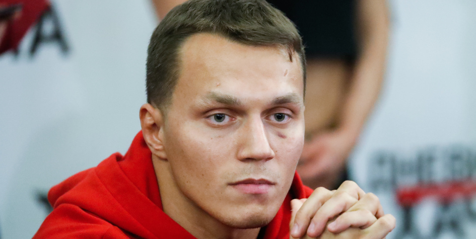 Артем Тарасов проиграл Святославу Коваленко в боксерском поединке на Hardcore Boxing