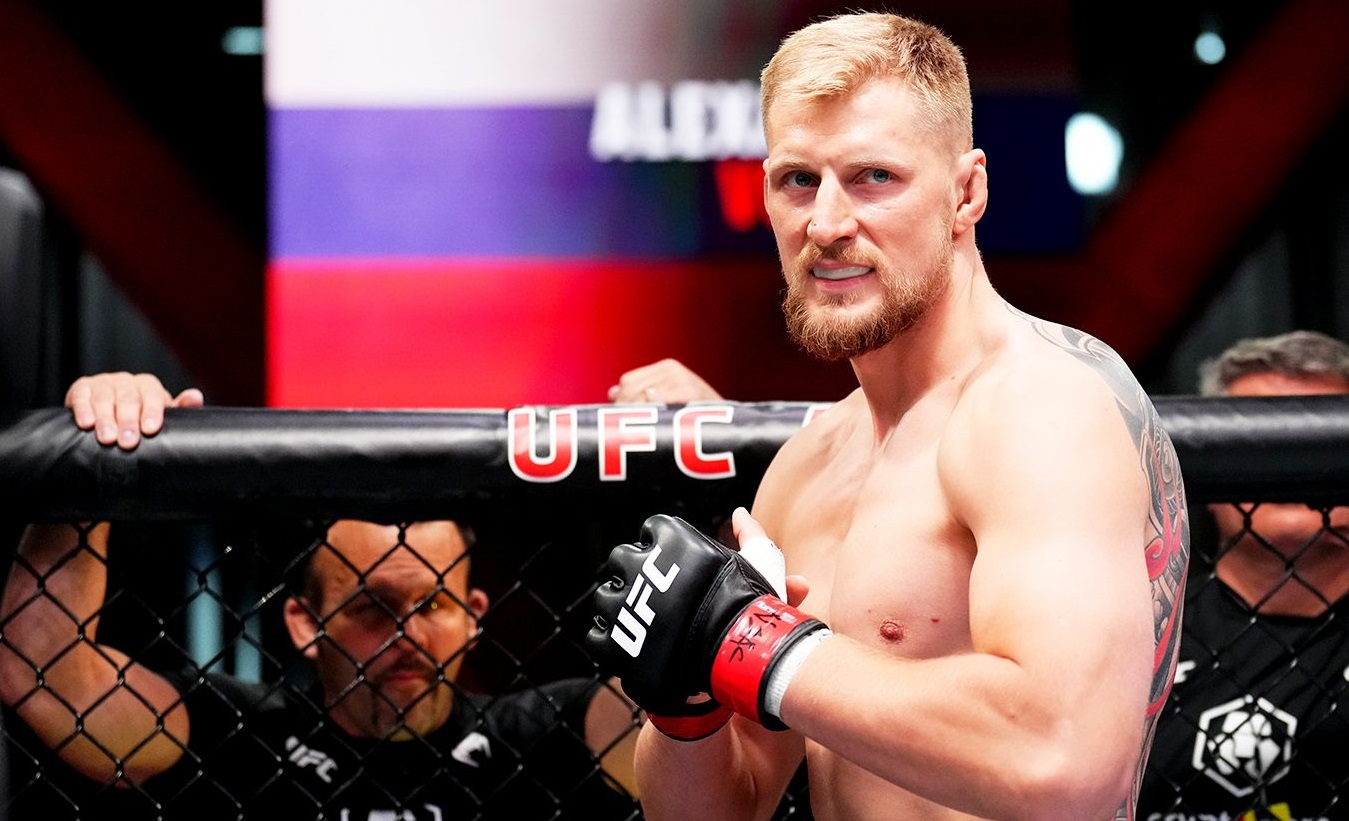 «Я готов подраться с Павловичем»: интервью топового тяжеловеса UFC Александра Волкова