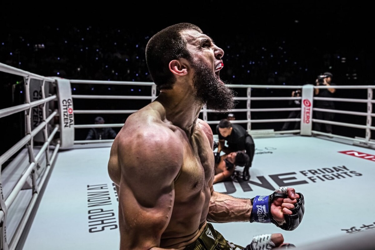 Бой Кирилла Хомутова возглавит кард турнира ONE Championship в ноябре