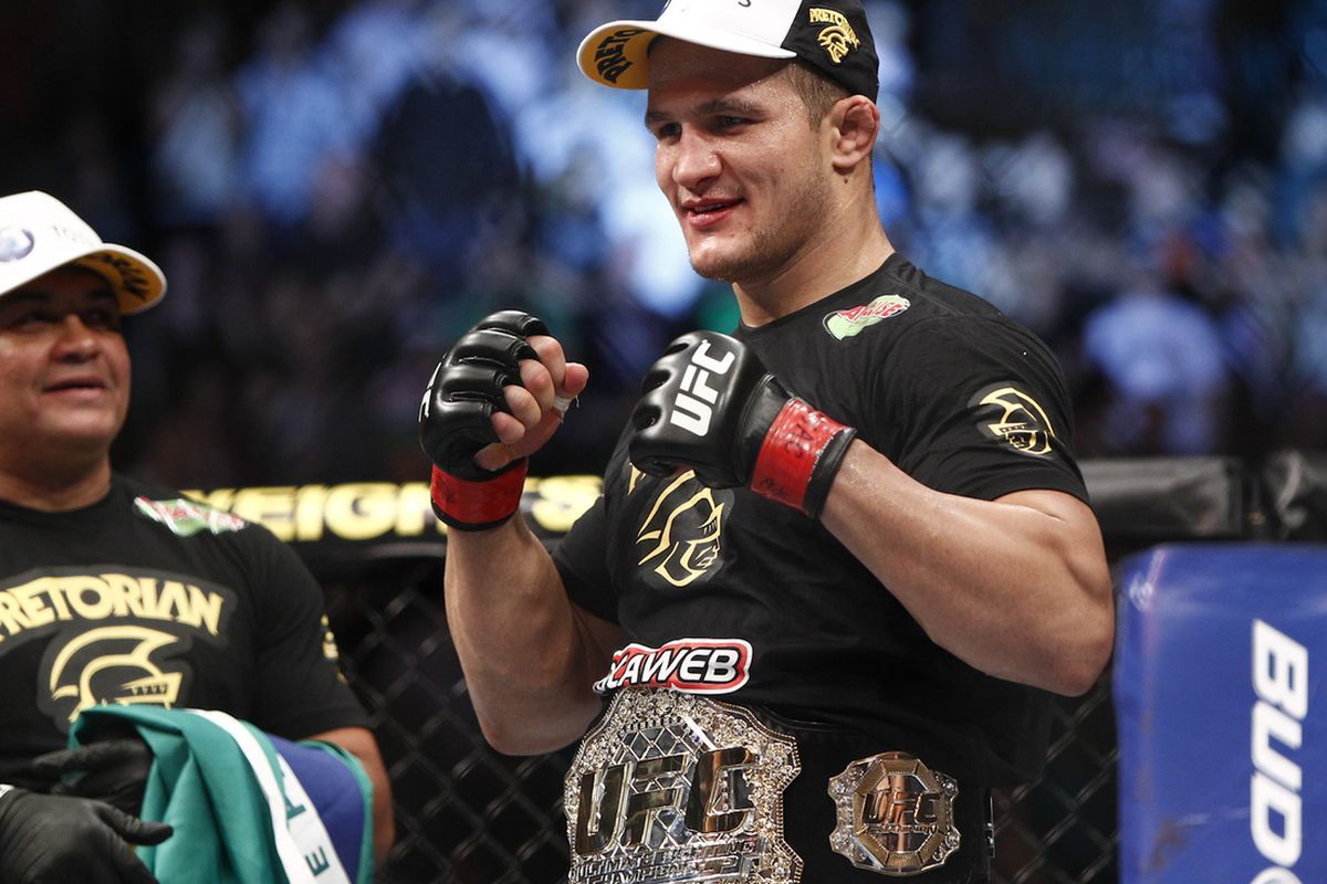 Экс-чемпион UFC дос Сантос: мне очень интересен бой с Федором Емельяненко