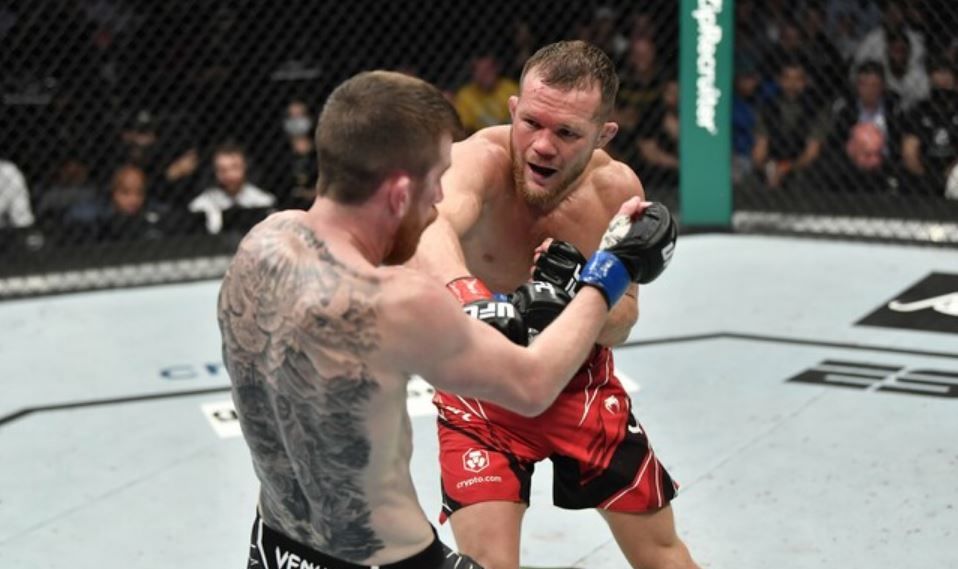 Петр Ян прокомментировал бой с Кори Сэндхагеном на UFC 267
