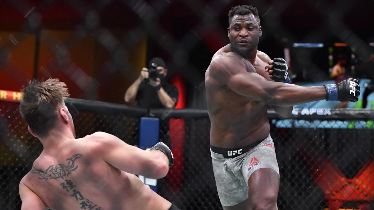 Нганну отреагировал на решение UFC устроить бой за пояс временного чемпиона в тяжелом весе