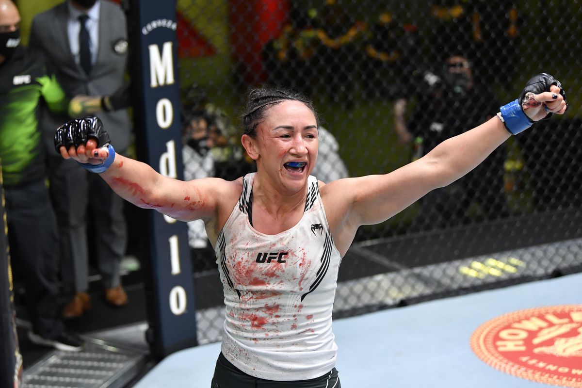 Дана Уайт: победительница боя Эспарза – Жанг поборется за титул UFC в женском минимальном весе