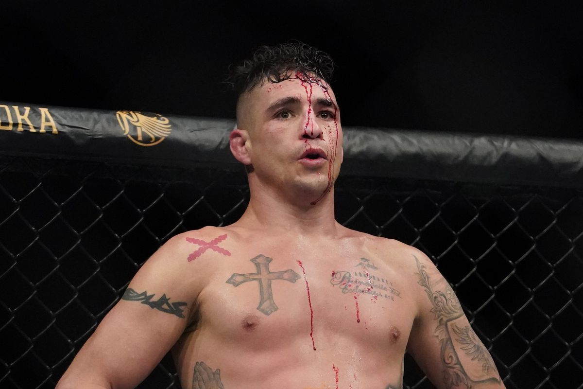 Экс-бойца UFC Диего Санчеса госпитализировали с коронавирусом
