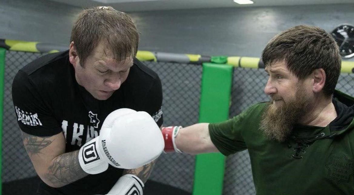 Рамзан Кадыров заявил, что Александр Емельяненко по-прежнему представляет бойцовский клуб «Ахмат»
