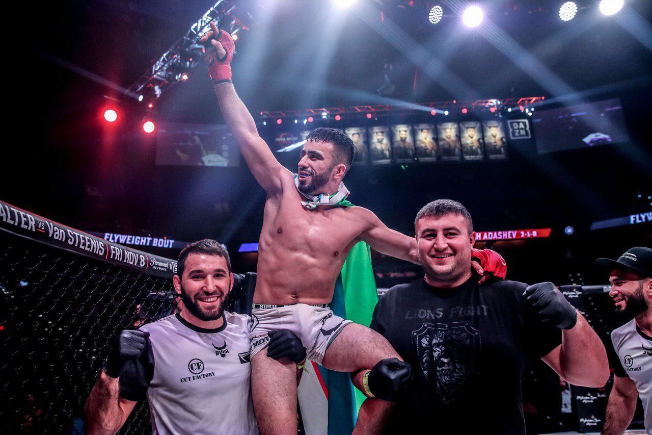 Узбекский боец Заррух Адашев подписал новый контракт с UFC