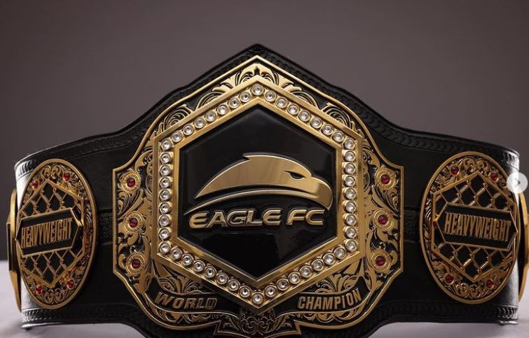 В Eagle FC продемонстрировали новый чемпионский пояс