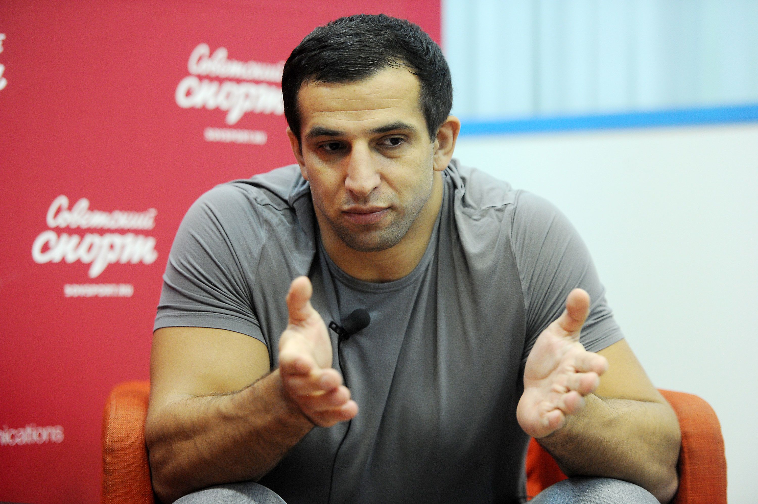 Экс-боец UFC Смоляков прокомментировал слова Шлеменко о конфликте между Емельяненко и Габдуллиным
